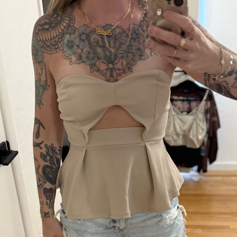 Charlotte Russe Tan Strapless Peplum Top